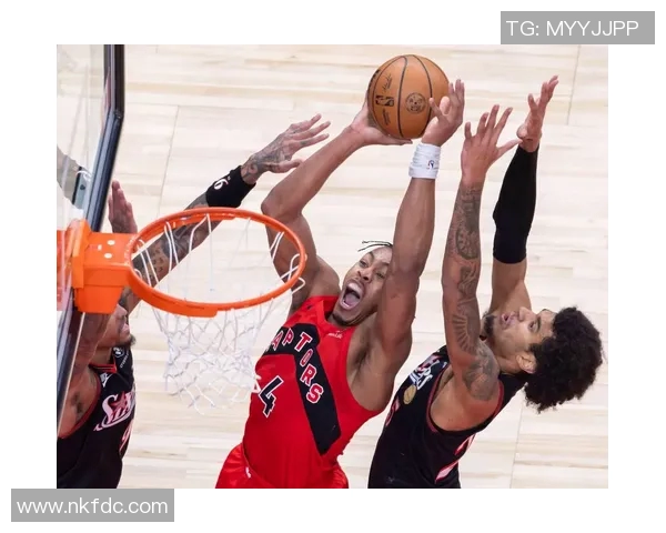 2015年NBA常规赛勇士对阵猛龙精彩比赛回顾及全场录像分析