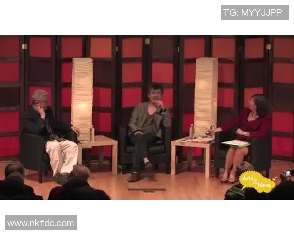 飞盘之路：杨静如何在深度对话中展现人生哲学与运动热情